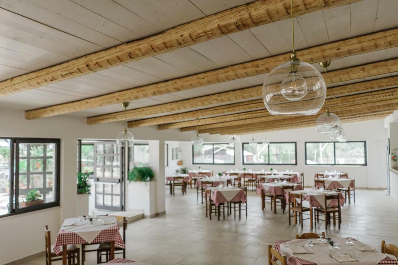 Hotel Santa Rosalia マリーナ・ディ・カメロータ エクステリア 写真